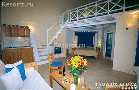 Tamarix Del Mar Suites 17